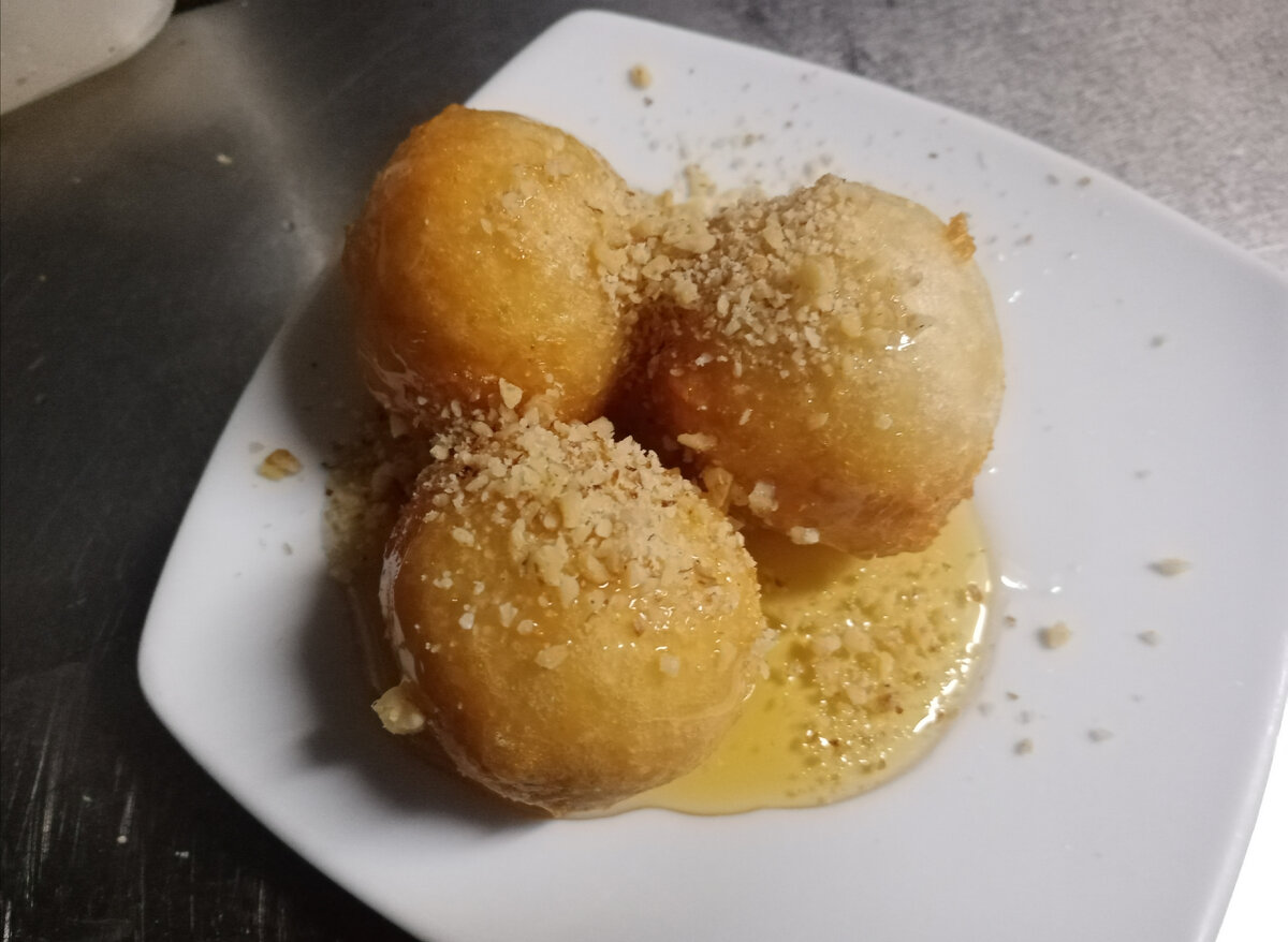 Лукумадес