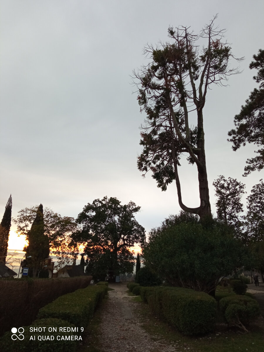 Закат в Новом Афоне.