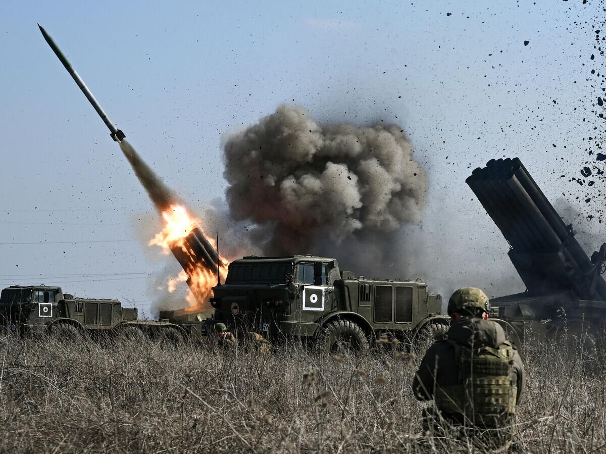    Боевая работа артдивизиона ЦВО на Авдеевском направлении© РИА Новости / Станислав Красильников