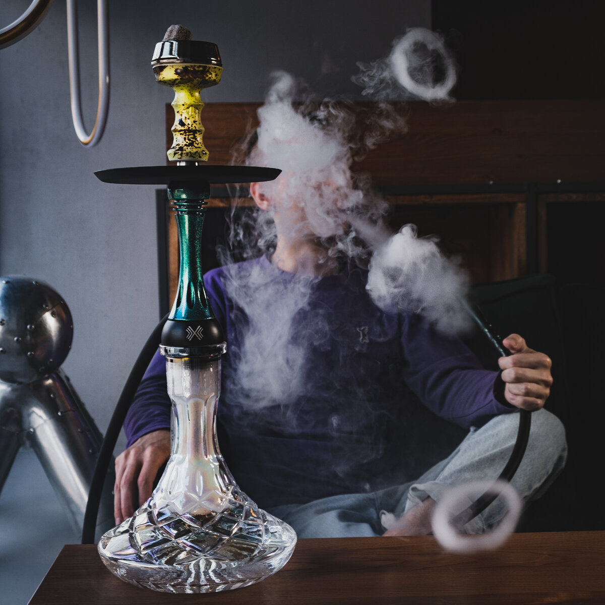Photo by Vitaly Chumakov. На фото: кальян Alpha Hookah Model X