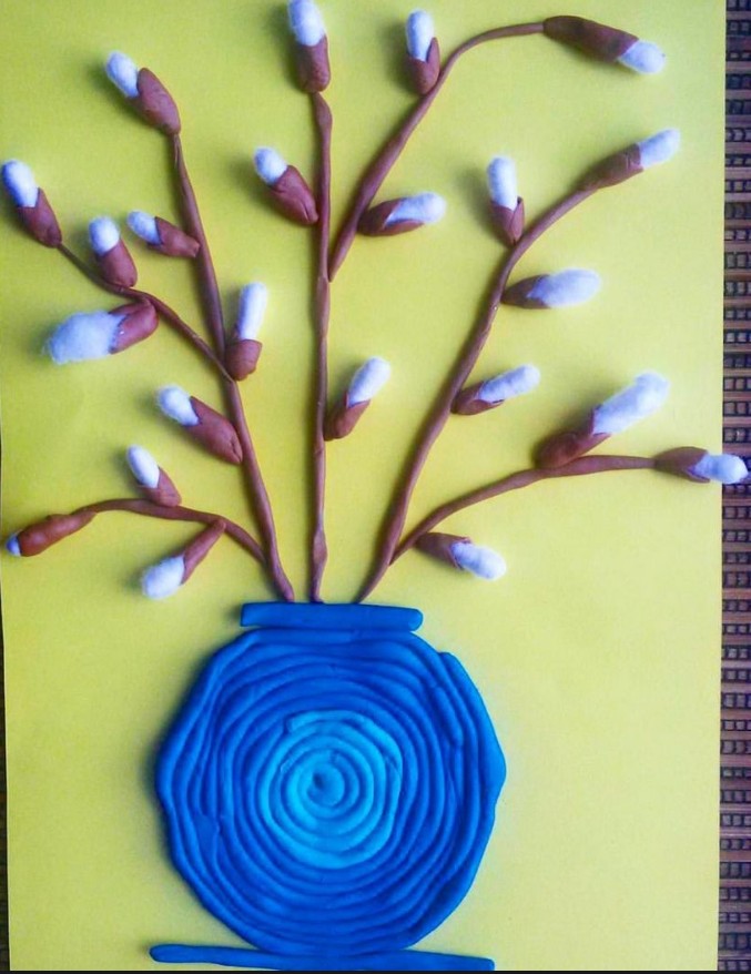 поделка корзина с цветами. поделки в старшей группе детского сада. подарок маме в детском саду. поделки для дошкольников средней группы рыбки. поделки в подготовительной группе.