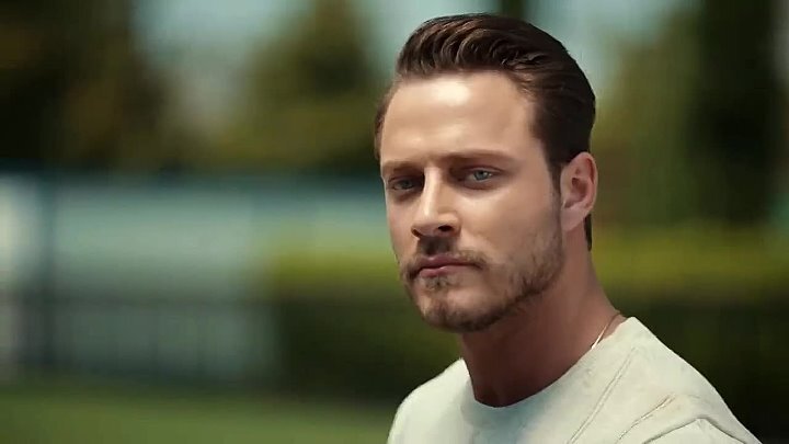 - Привет, Жанна! Вот закончил сегодня пораньше, решил сделать сюрприз для Касич. 