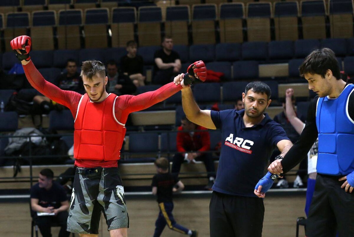 всегда в бою. а п белобородов всегда в бою. м. союз с крымским ханством ивана 3. русские победят в войне всегда.