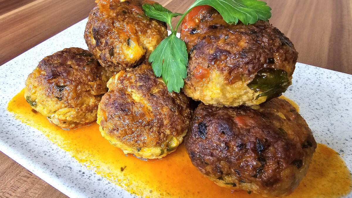 Тефтели в томатном соусе.