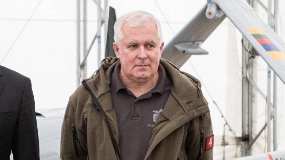    Глава Минобороны Литвы подал в отставку Анастасия Романова