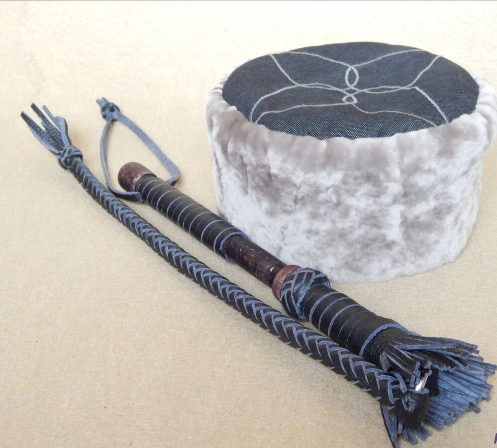    Дончанин делает нагайки профессионально. Фото: Из личного архива/ Петр Юдин