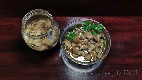 Вешенки маринованные