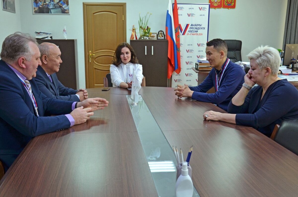  📷    В Оренбургской области за ходом выборов следят международные наблюдатели Кристина Просвиркина