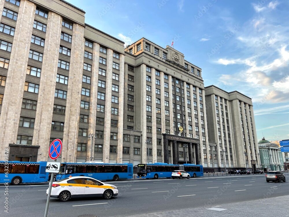 Хотят предоставить право защищать свое жилье любыми способами ? Ваше мнение ?