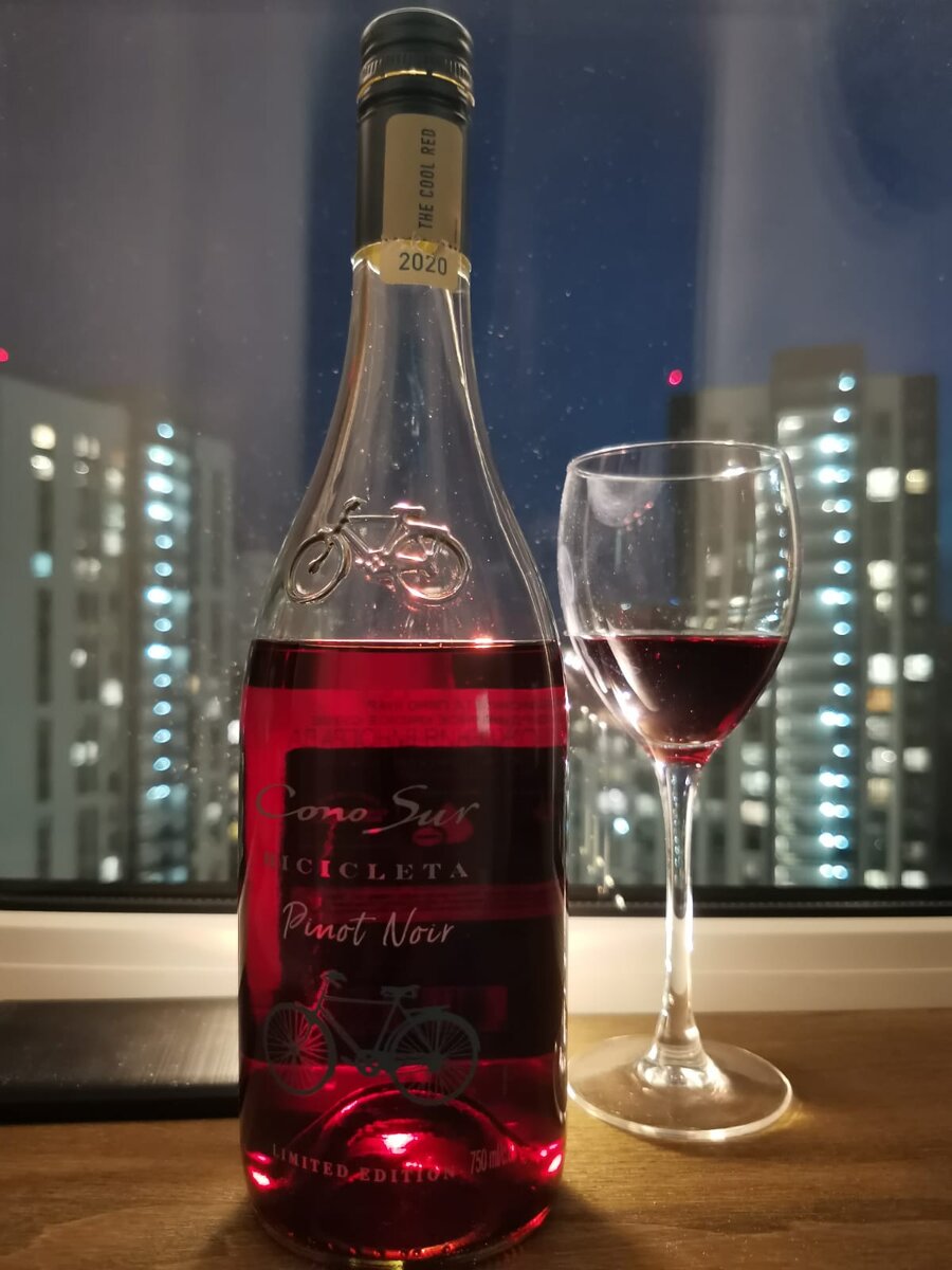 Очень дорогой и вкусный цвет, одним словом рубин.