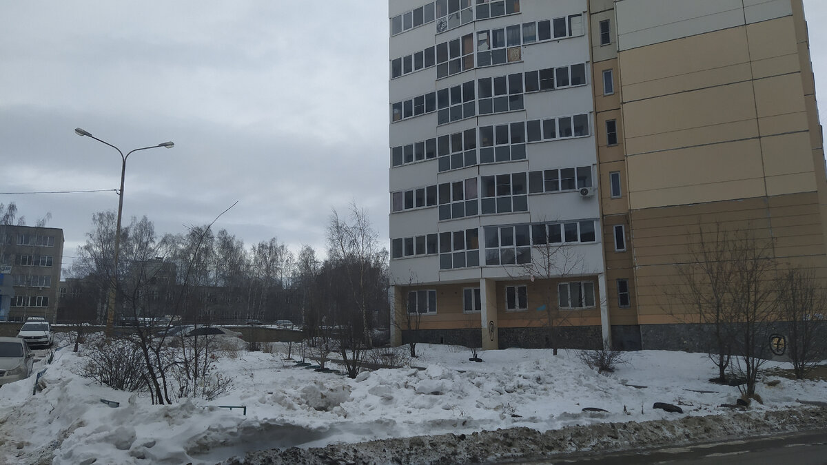 Уже весна