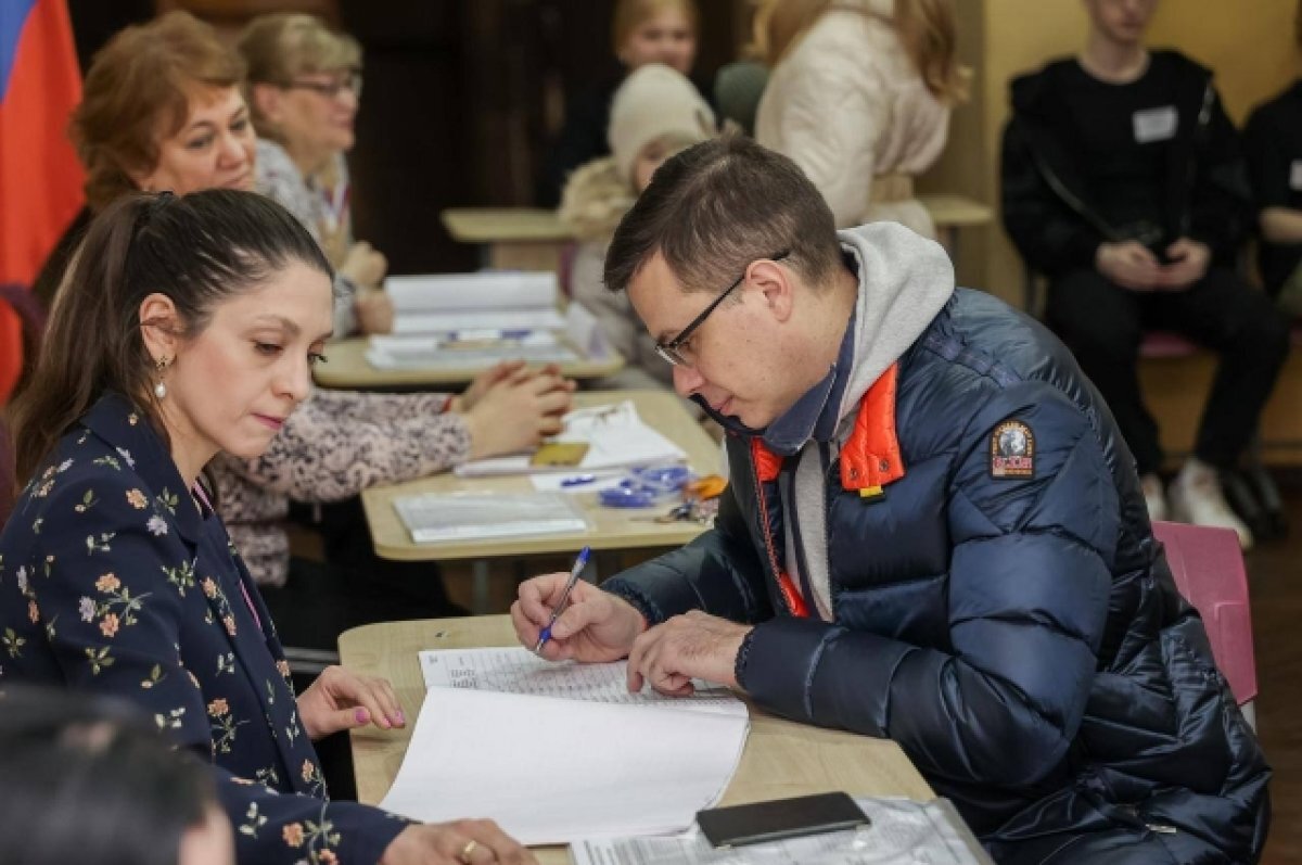 Мэр Нижнего Новгорода Юрий Шалабаев проголосовал на выборах Президента РФ |  АиФ – Нижний Новгород | Дзен