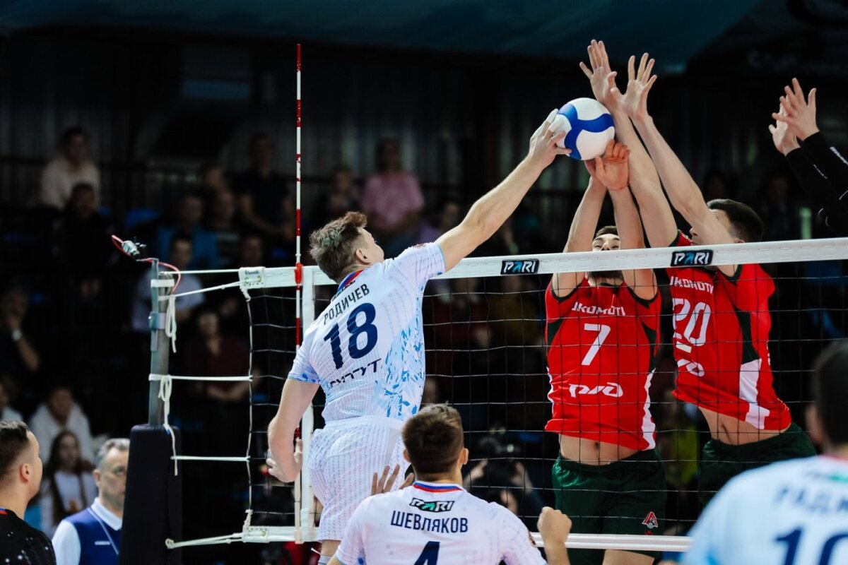    Оптимистичное поражение от «Локомотива» потерпели волейболисты «Газпром-Югры»