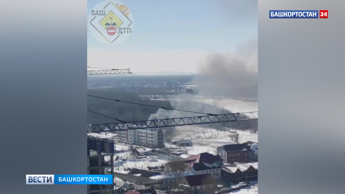    Пожар на площади 80 квадратных метров: в Уфе по улице Прибельская загорелся гараж с газовыми баллонами