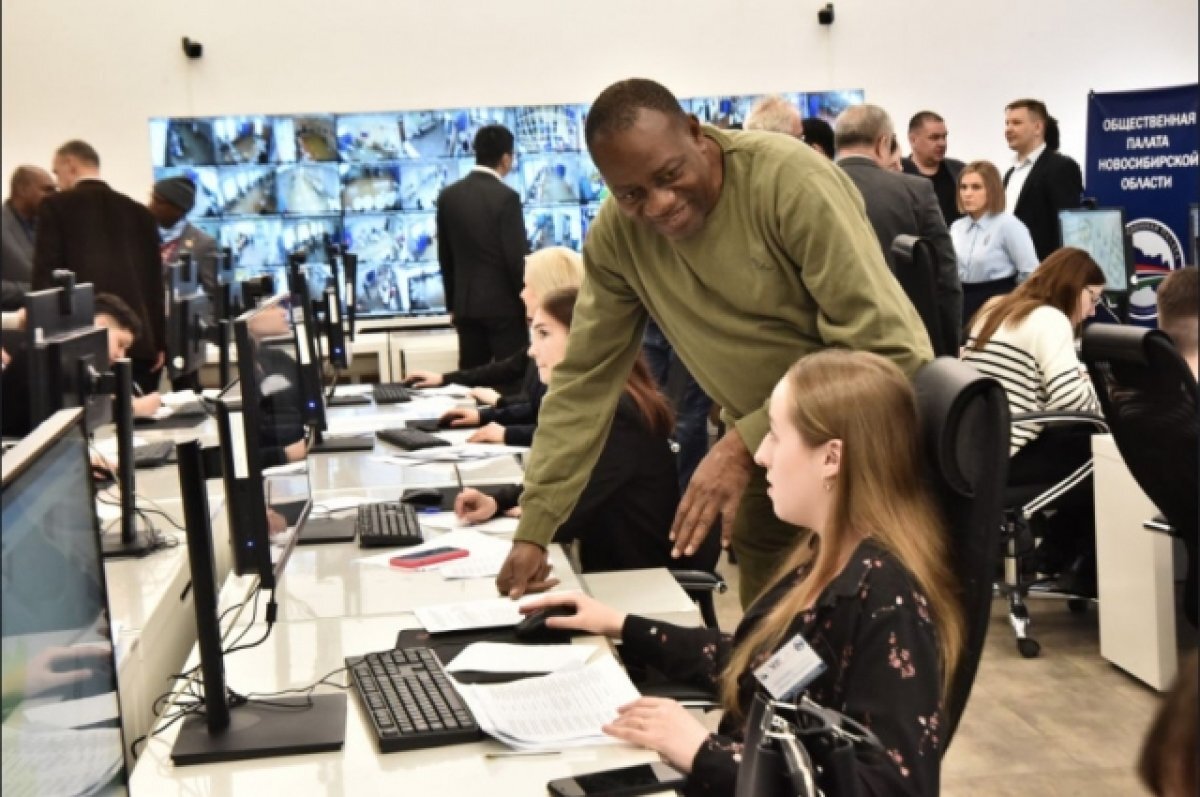    Международные наблюдатели высоко оценили выборы президента России в НСО