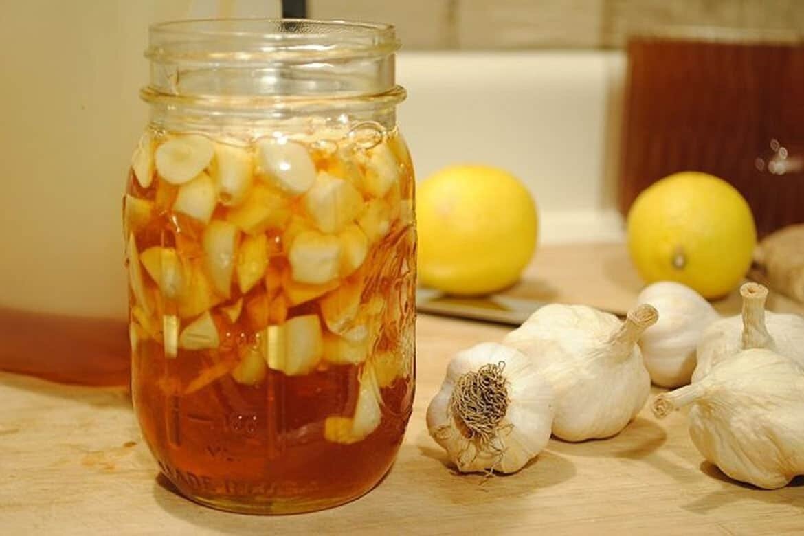 Настойка чеснока  с лимоном