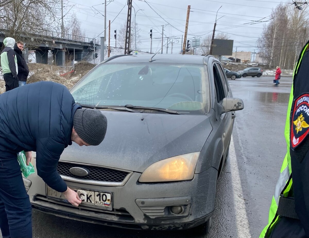 В Петрозаводске проверили чистоту номерных знаков у автомобилей горожан |  Столица на Онего - новости Петрозаводска и Карелии | Дзен