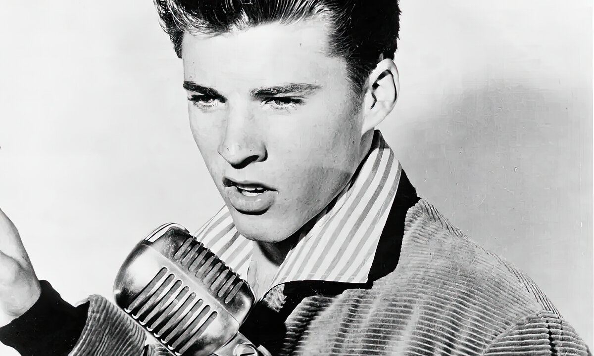 © uDiscover Music | Рикки Нельсон — американский актёр, певец и музыкант.