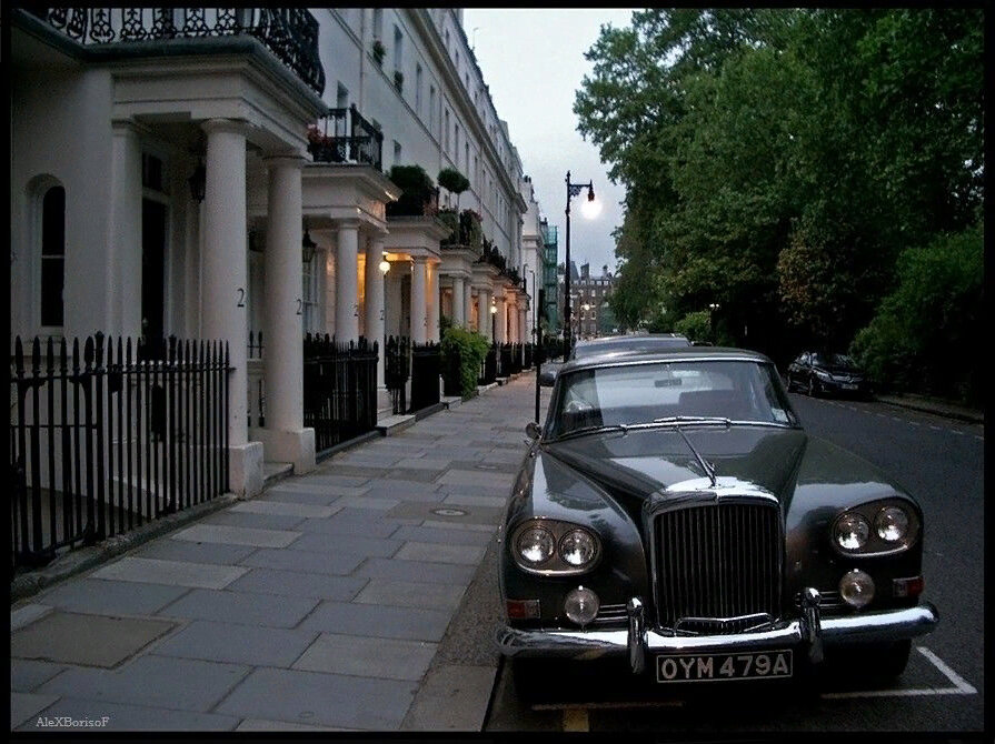 1.  London. Belgrave. Bentley S3 Continental Mulliner Park Ward 1964-65. Фото авторское ©.