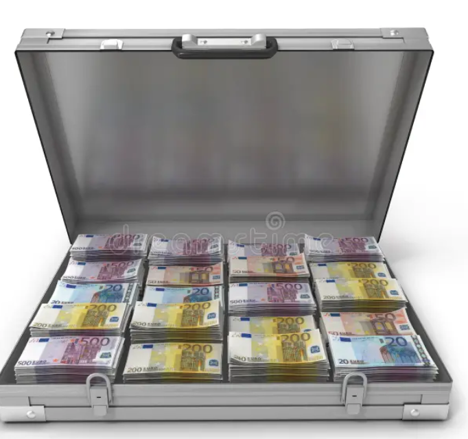 чемодан с деньгами