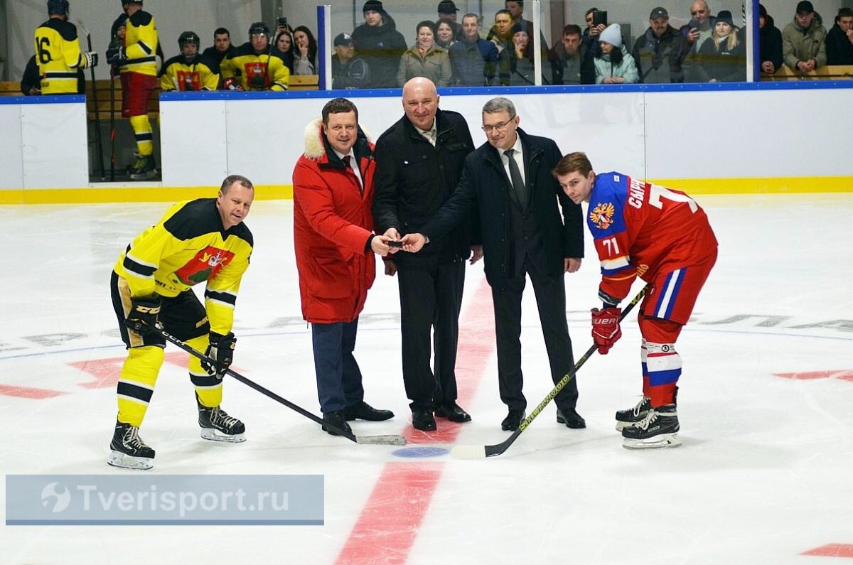 Коралл-Арена» распахнула двери: фоторепортаж с открытия крупнейшего  спортивного комплекса на северо-востоке Тверской области | Твериспорт | Дзен