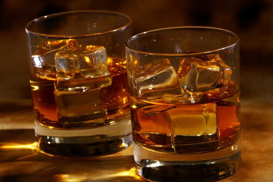 Alcohol 2. алкогольная зависимость. Alcohol 120 значок. эмулятор алкоголь 120. шампанское дижестив.