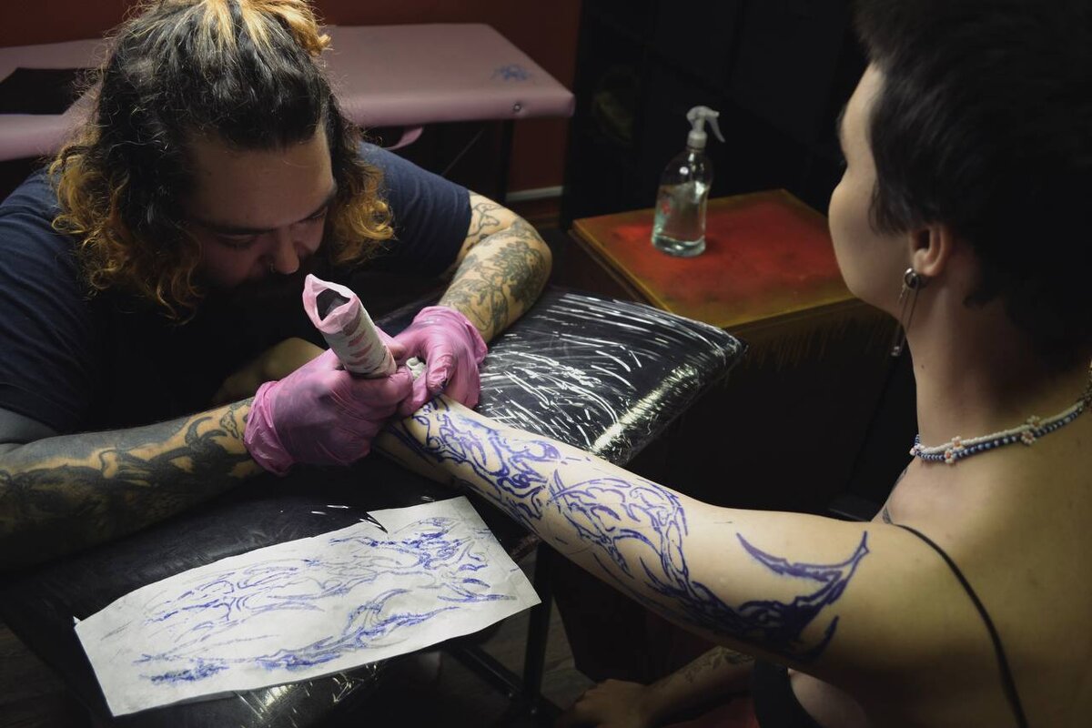 Фотограф Crystal, съемка для продвижения тату студии 