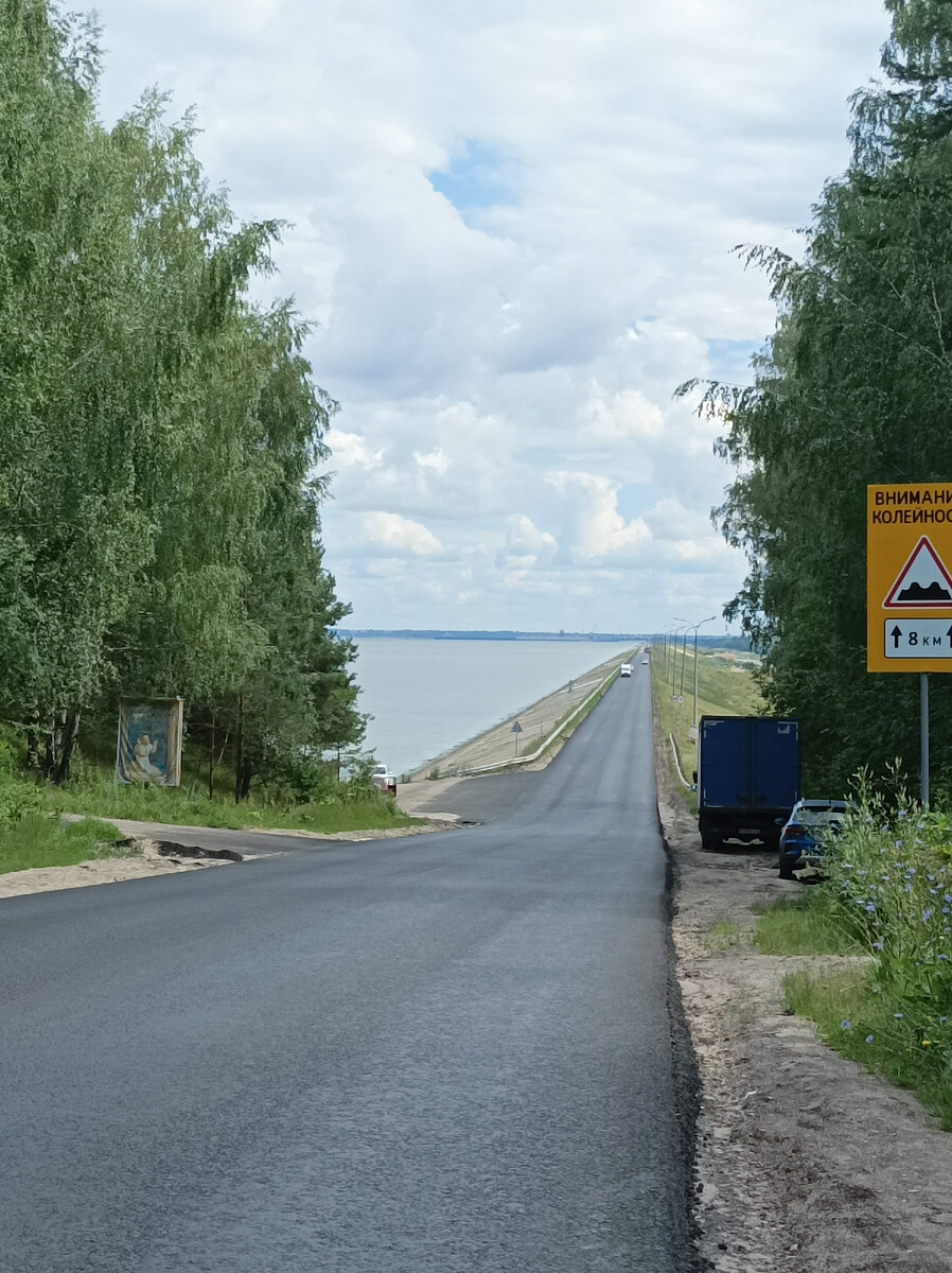 Велосипедное путешествие. День 5. Чкаловск-Пурех-Заволжье-Городец:  Нижегородская ГЭС, памятник Д.М. Пажарскому, Спасо-Преображенская церковь |  ВелоПешеходинг. Велосипедные и пешие путешествия. | Дзен