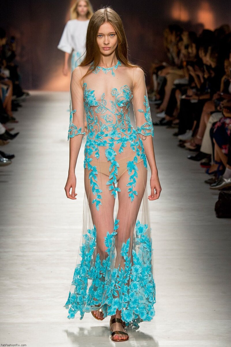 Показ Blumarine