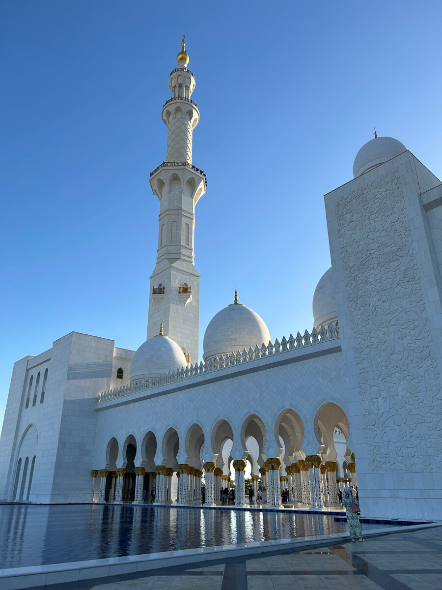 Белоснежная Мечеть шейха Заида