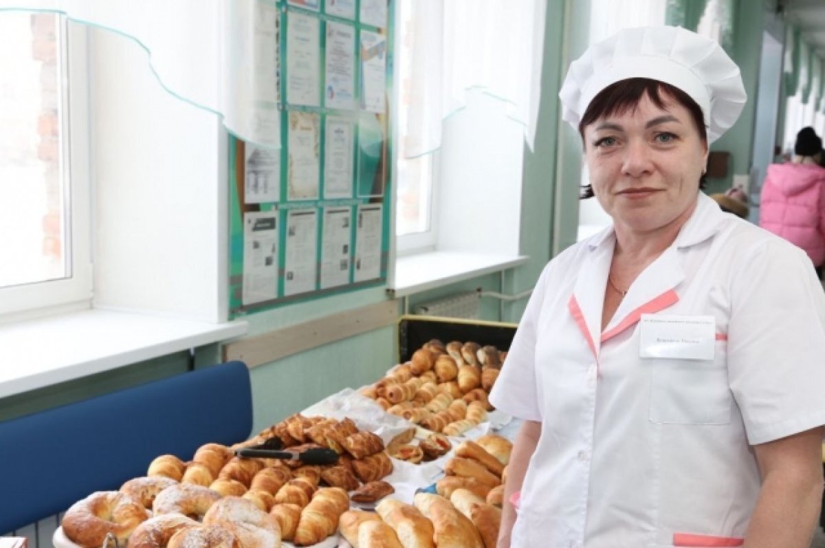    В Барнауле на избирательных участках продают продукты по низким ценам