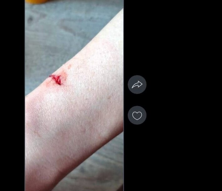 Меня попросили выйти вон из подъезда. Но мужчина должен бороться за свою любовь