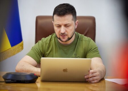    Зеленский пытается выбивать деньги из интернет-казино, которые усиленно пиарили ВСУ