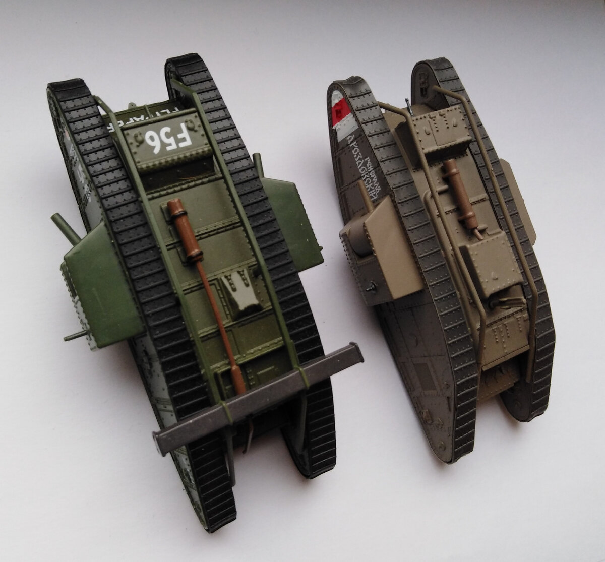 Разное качество исполнения. 