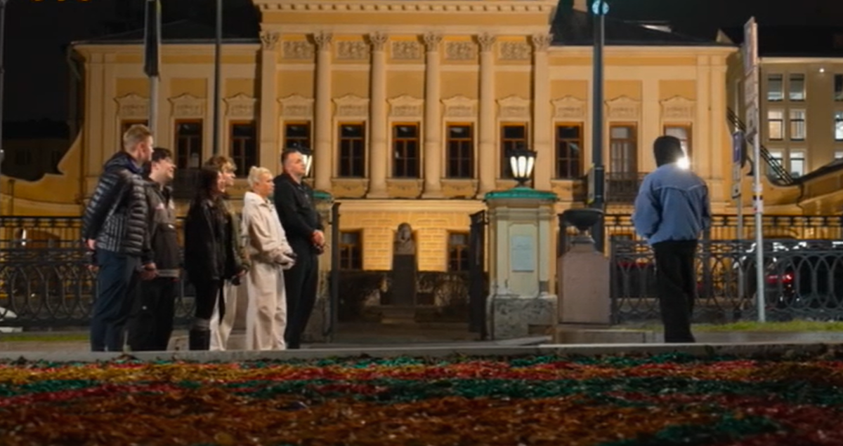 Кадр из шоу "Прятки"