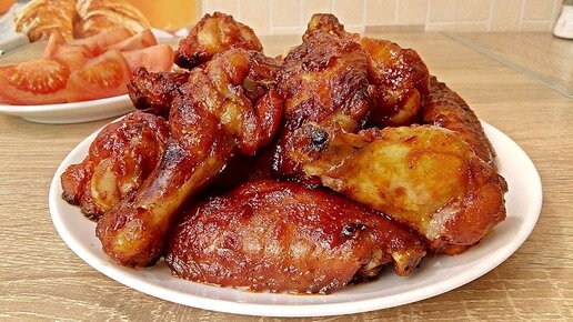 Окорочка в маринаде. Маринад для курицы. Маринад для курицы в духовке. Как замариновать курицу на жарку. Голень жареная.