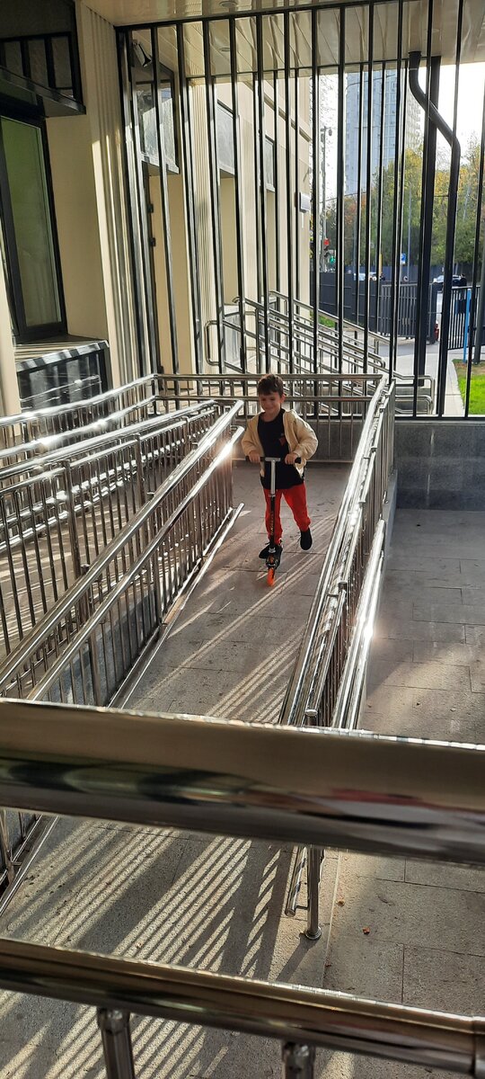 Вход в поликлинику