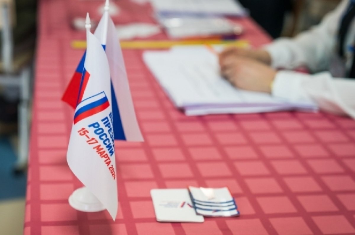    Проголосовали югорчане на одном из участков города Белоярский.