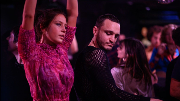 Человек года 2023 тейлор свифт. Певица человек года 2023 по версии. Подружки на море. Тейлор свифт 2023. Бейонсе на премии грэмми 2023.