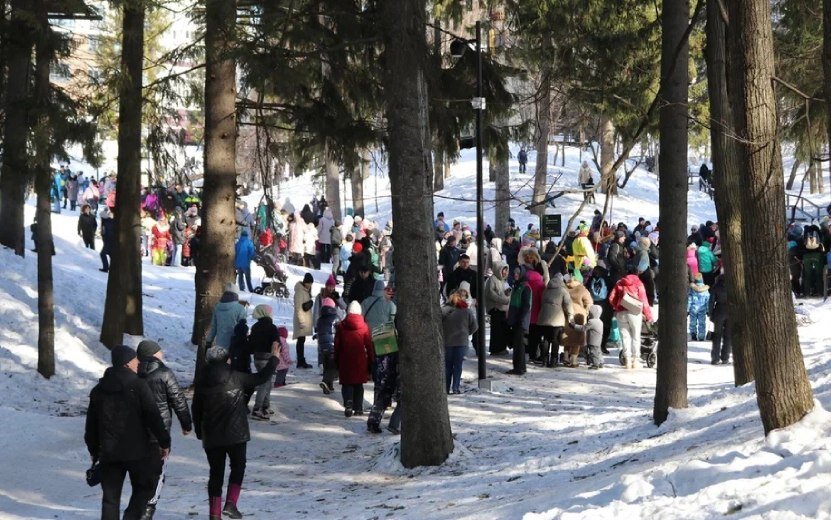  К слову о толпе. Фото: Григорий Кудреватых