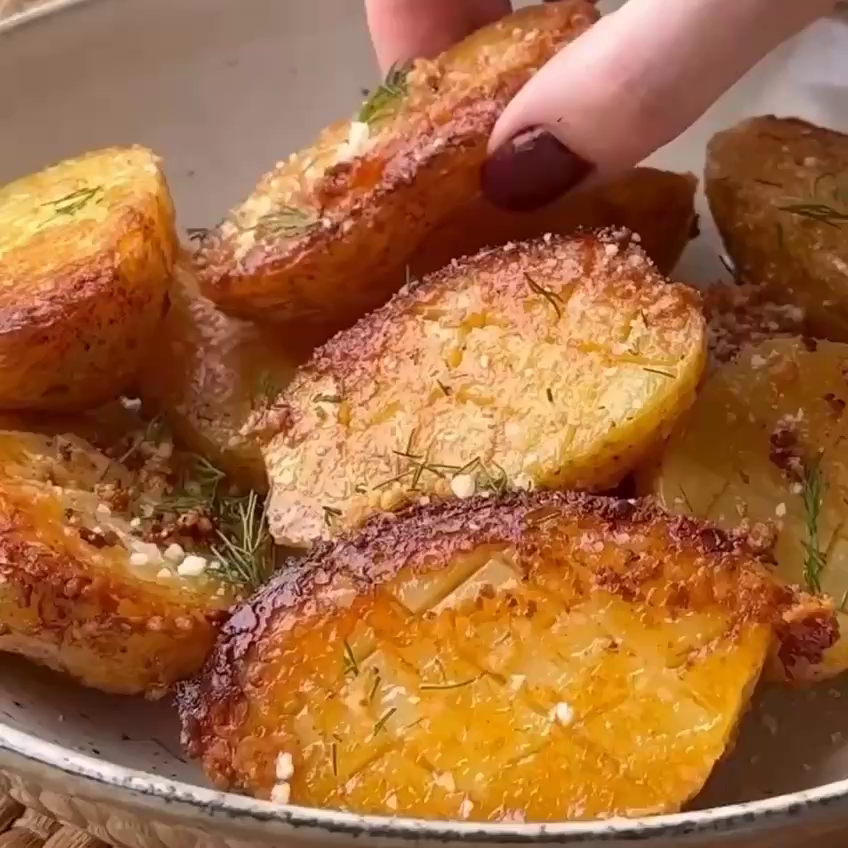 Рецепт взят из Телеграм-канала Хитрости Шефа @hitrostishefa. Подписывайтесь, чтобы найти видео-приготовление этого рецепта и быть в курсе новых рецептов! 