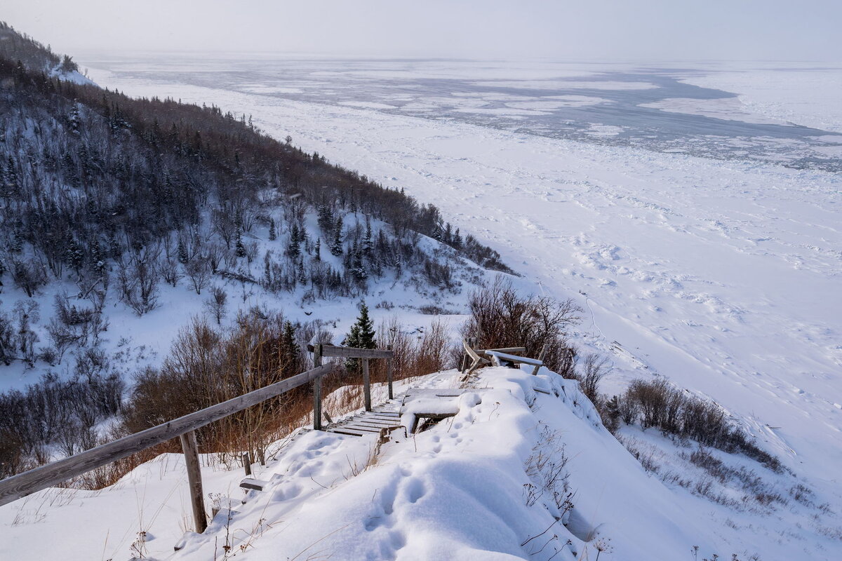 Зимнегорский маяк в Горле Белого моря — самый высокий огонь северных морей:  126 метров! | Go Arctic | Дзен