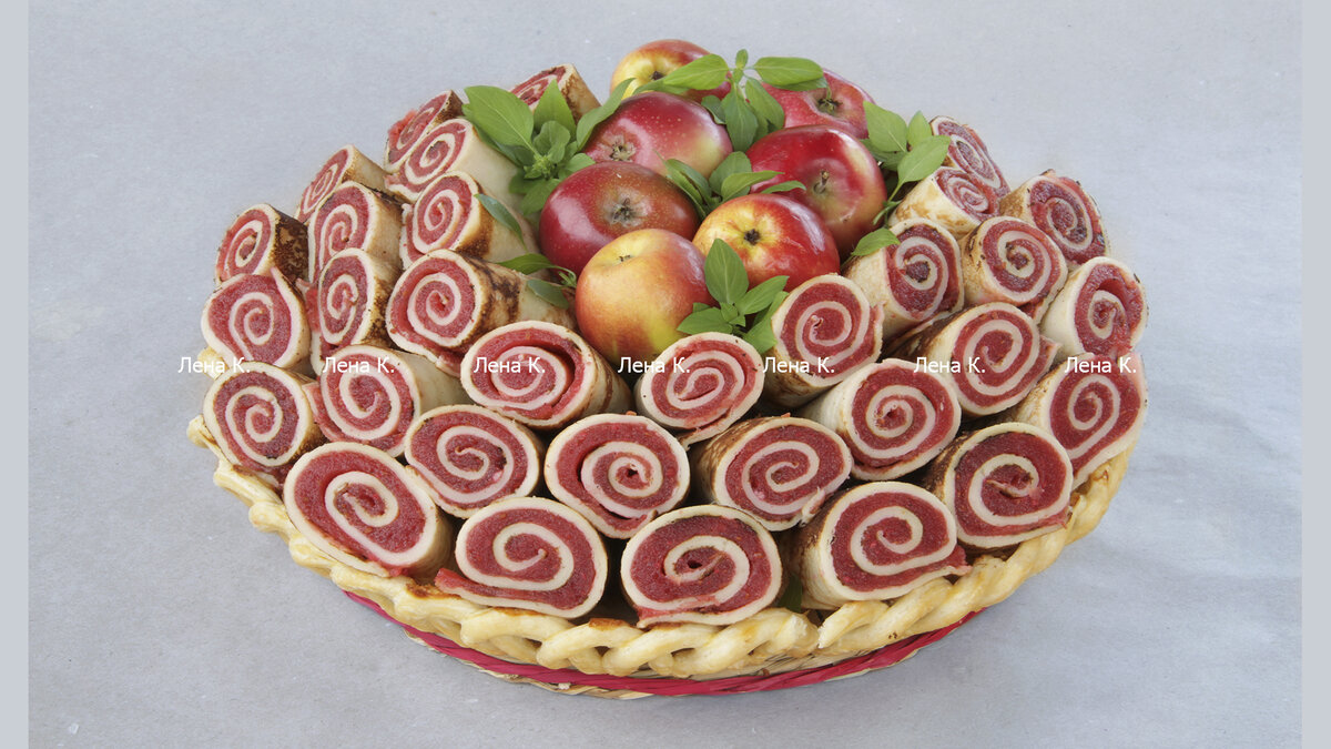 блины на рисовом отваре с яблочно-брусничным джемом,приготовление и фото Лены К.