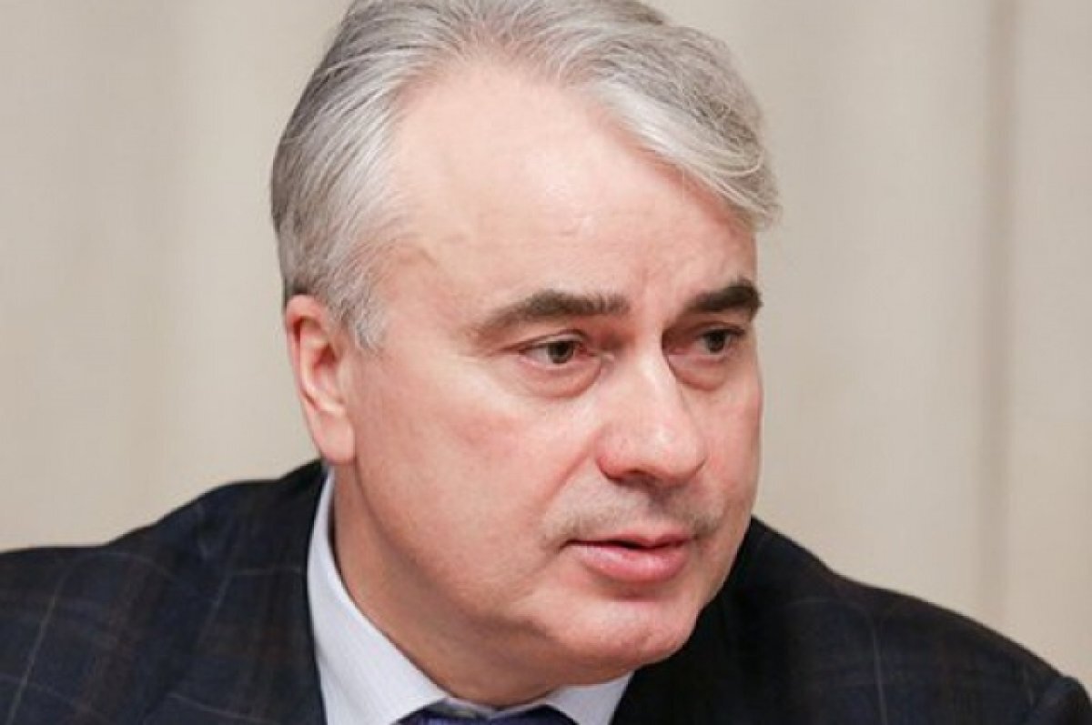    Павел Завальный.