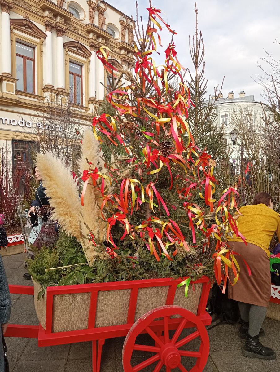 Камергерский переулок традиционное место, где мэрия столицы организует мероприятия для москвичей и гостей столицы. 