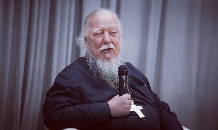 Димитрий Смирнов (07.03.1951 — 21.10.2020 гг.) — протоиерей, церковный и общественный деятель, проповедник, миссионер.