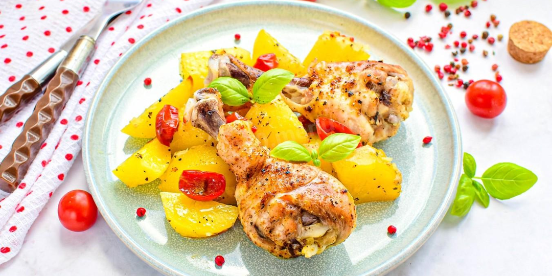 Куриные ножки в рукаве с картошкой