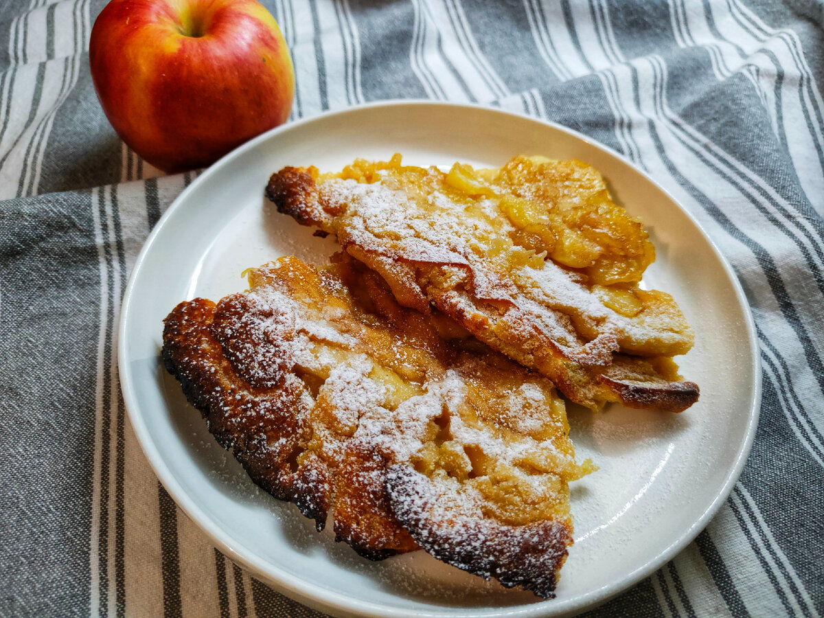 Можно поэкспериментировать, заменив яблоко на айву или грушу. 