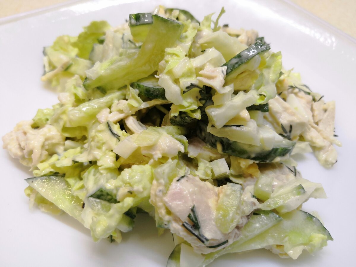 10 вкусных диетических салатов - Лайфхакер