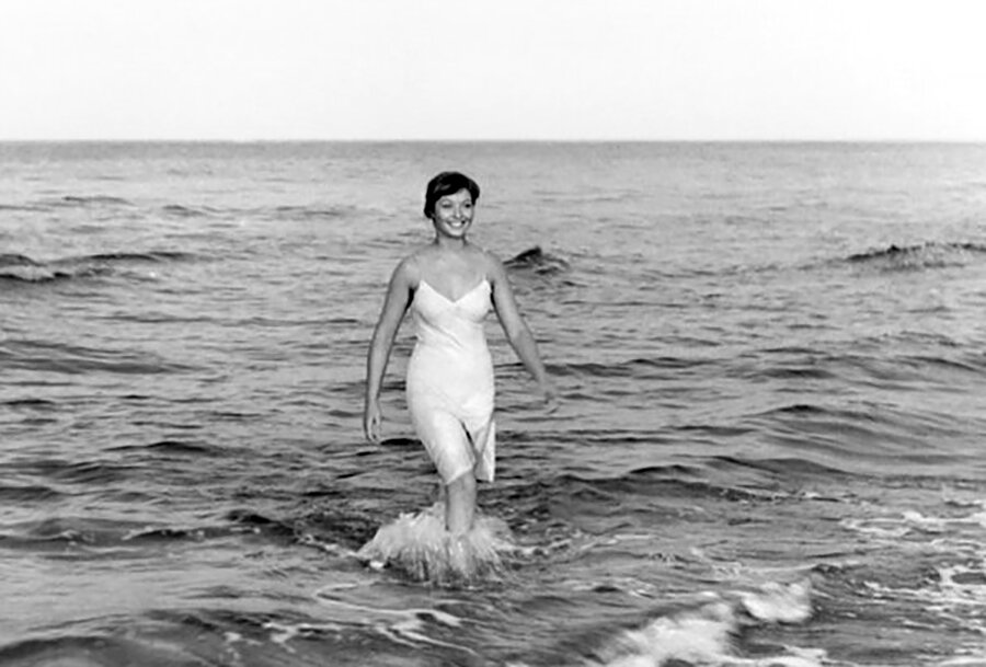 Марина Влади похожая на Богиню